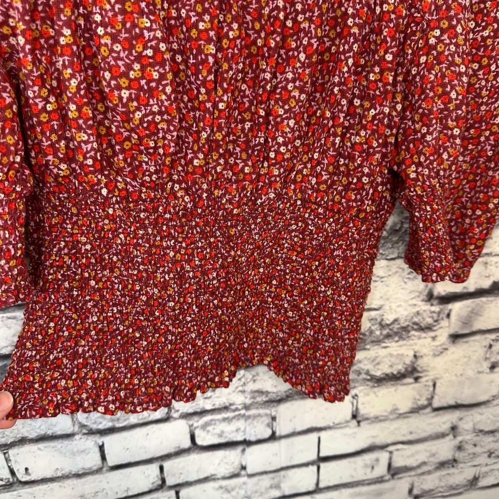 Universal Thread Floral Pattern Shirt Size Medium - Picture 8 of 8